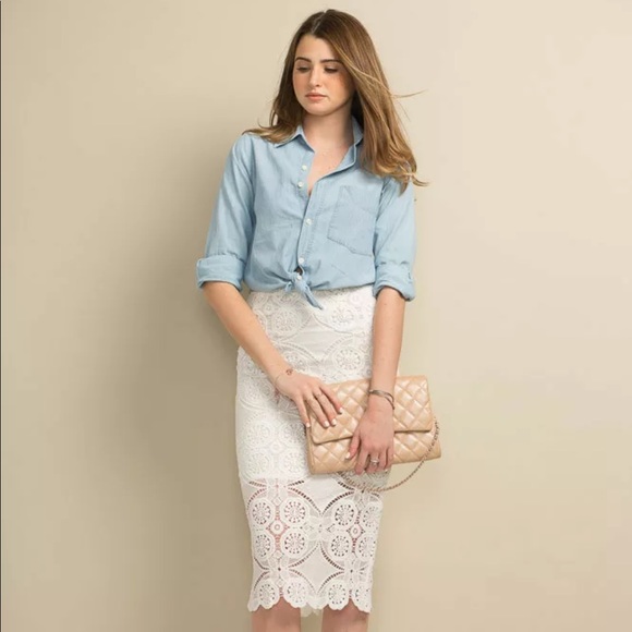 THE HANGER Lace Pencil Skirt - Picture 4 of 5